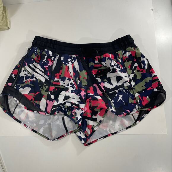 Lululemon Hotty Hot Shorts Pop Cut Boom Vibrant Colors Athletica Size 10 - Picture 9 of 10